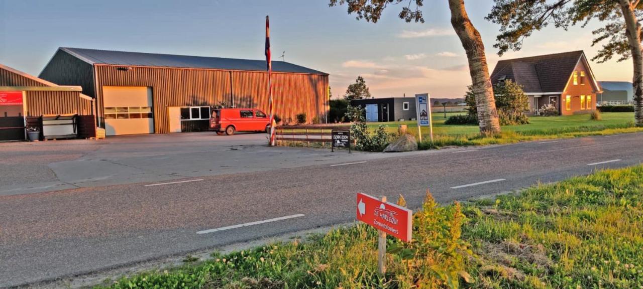 Hotelhuisje #a Holiday home *